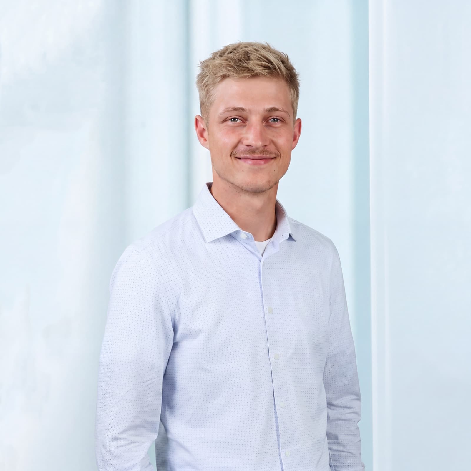 Porträt von Mika Henes